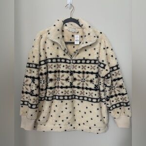 LOFT NWT - Cream and Black Fleece/Chunky Sweater Size L - PTP 24” x2